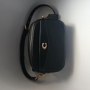 NWT Coach Soft Pebble Leather Camera Bag Black CC386